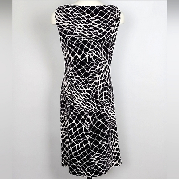 Lauren Ralph Lauren Faux Wrap Sleeveless Dress V Neckline Black White Size 8 - Picture 2 of 12